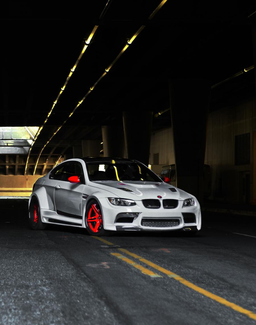  BMW M3 GTRS3 Candy Cane by Vorsteiner 2011 года  (фото 2 из 15)